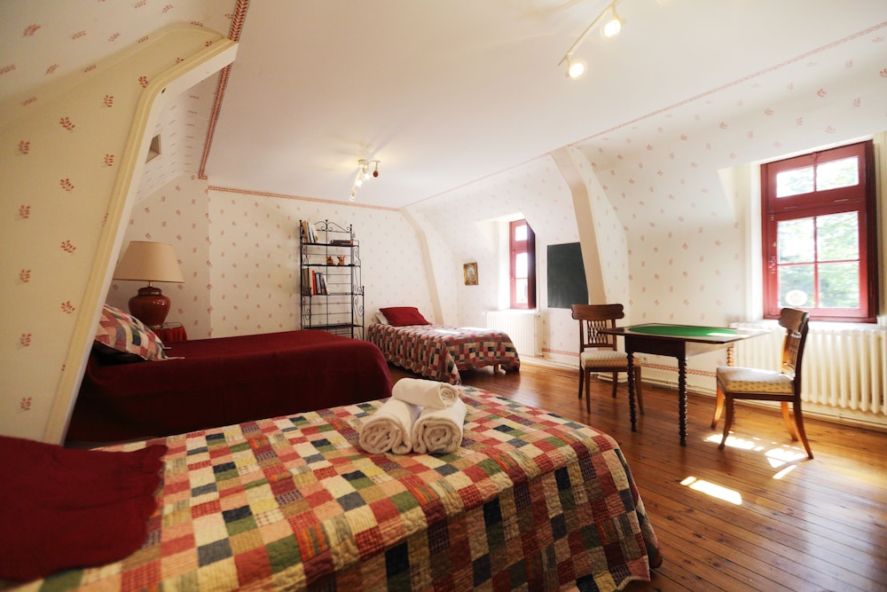 Villa, 6 Bedrooms, Fireplace, Park View photo 3