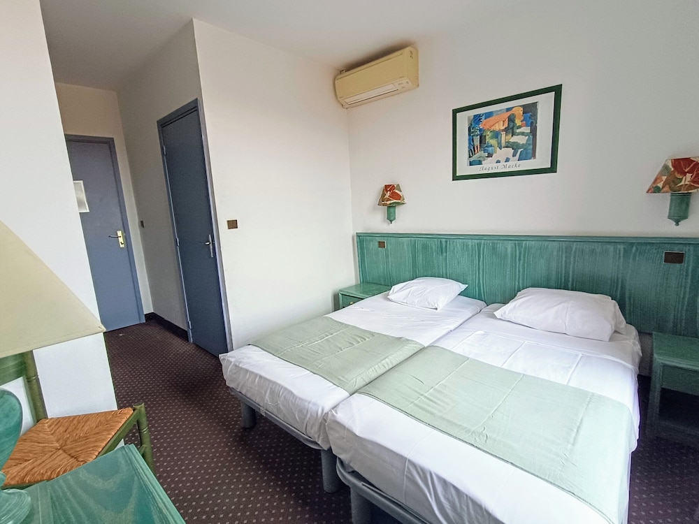 Twin Room, 2 Twin Beds - Photo 4