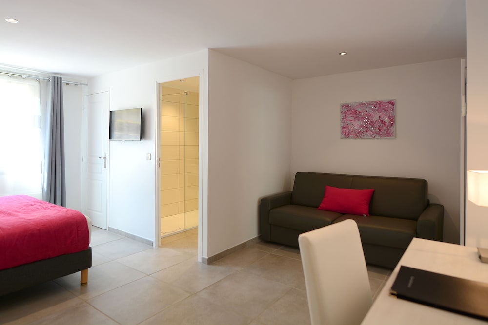 Basic Room, Mountainside photo 3