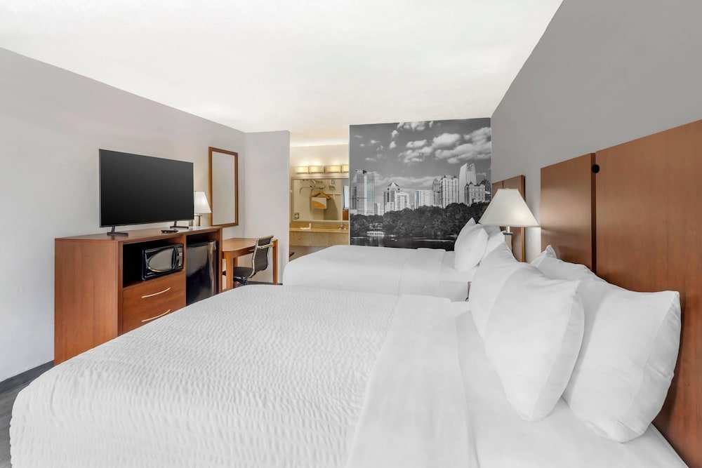 Standard Room, 2 Queen Beds, Smoking photo 2