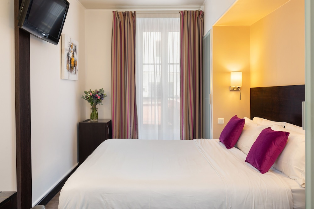 Classic Double Room, 1 Queen Bed - Photo 2
