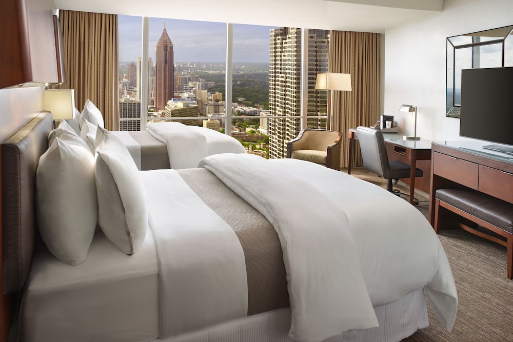 Deluxe Room, 2 Queen Beds - Photo 1