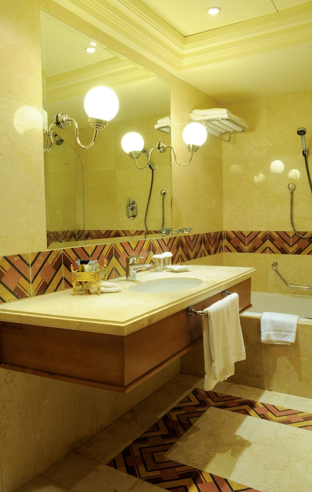 Classic Room - Photo 5