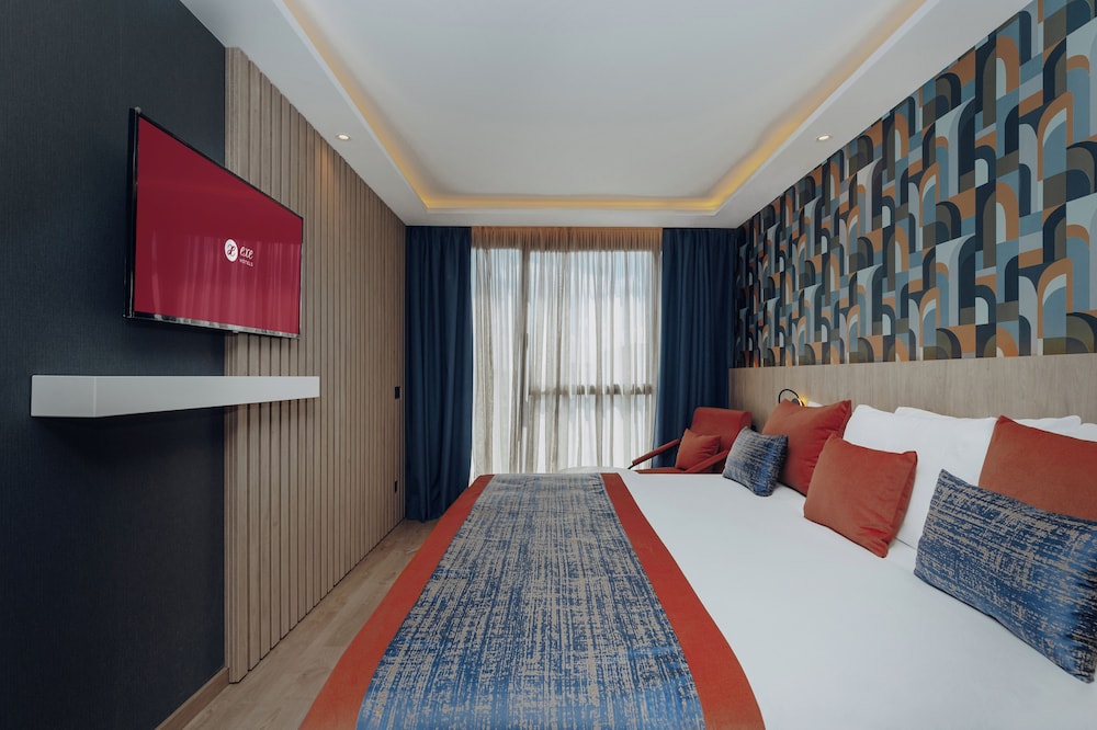 Deluxe Double Room Single Use