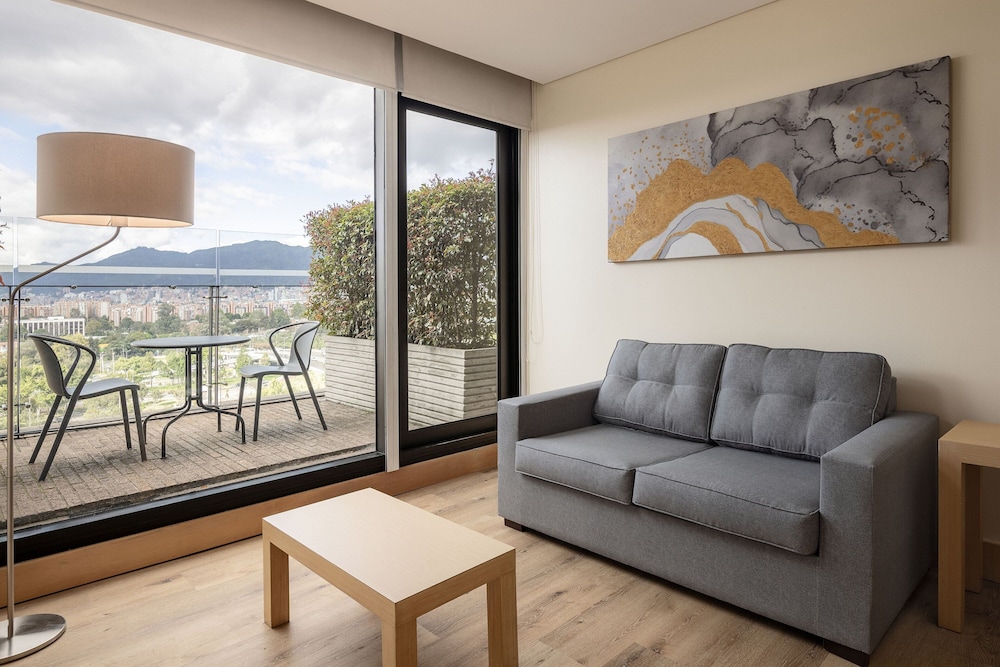 Suite, 1 Bedroom, Terrace - Photo 2