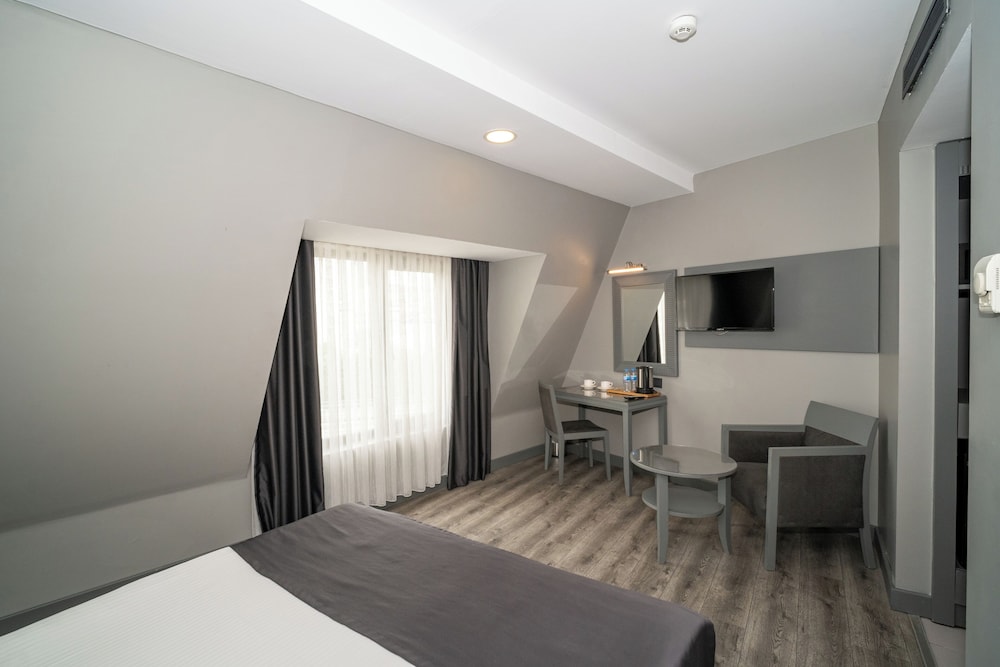 Standard Double Room photo 3