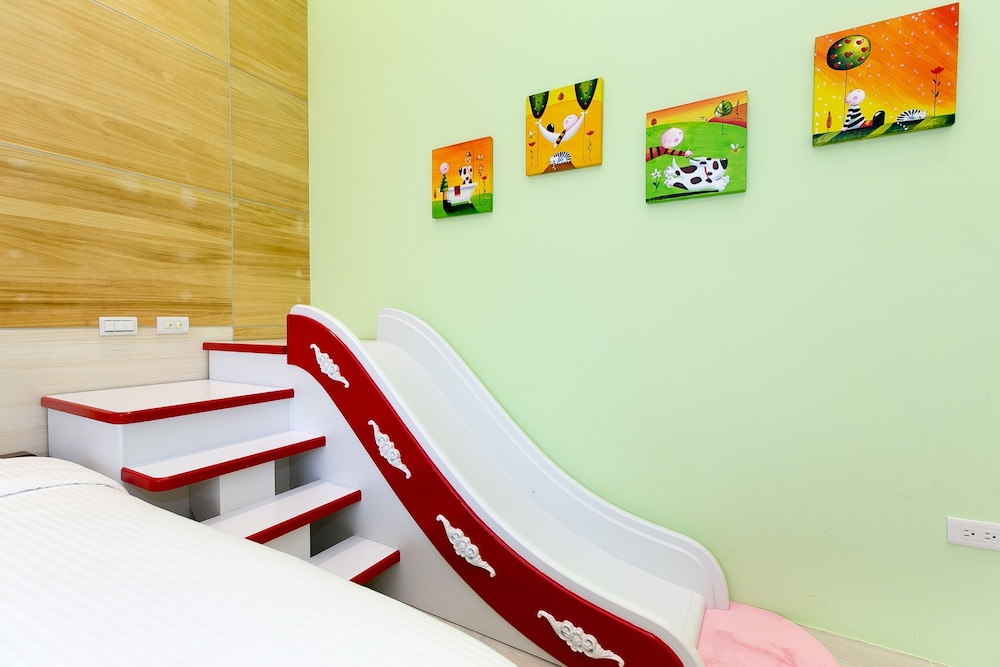 Gallery Double Room, 1 Queen Bed photo 2