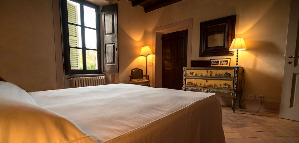 Double Room, Private Bathroom, Garden View photo 3