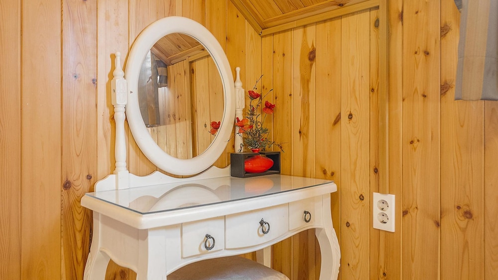 Basic Room, 1 Bedroom (Scorpio) - Photo 9