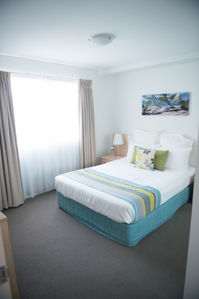 One Bedroom Apartment