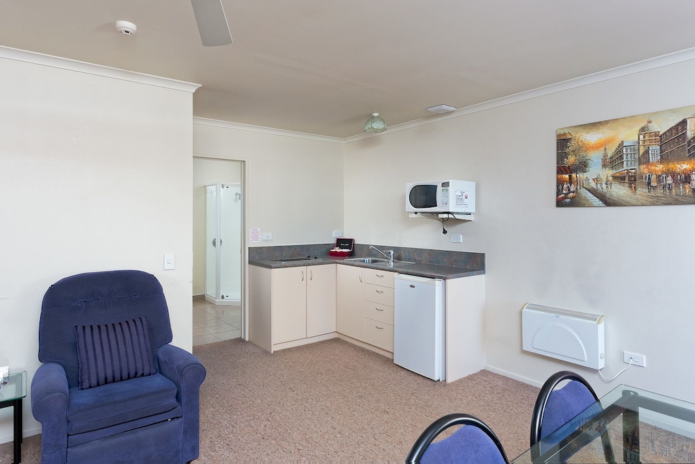Three Bedroom Suite photo 3