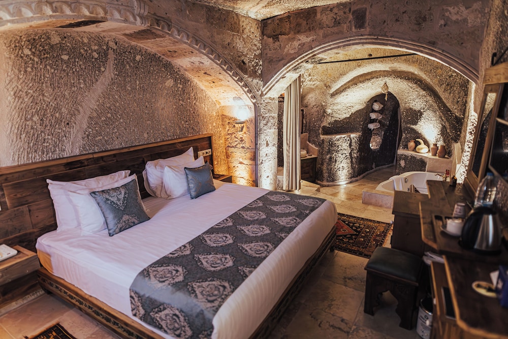 Deluxe Room - Photo 2
