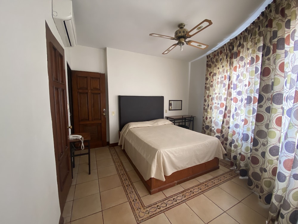 Standard Room, 1 Double Bed