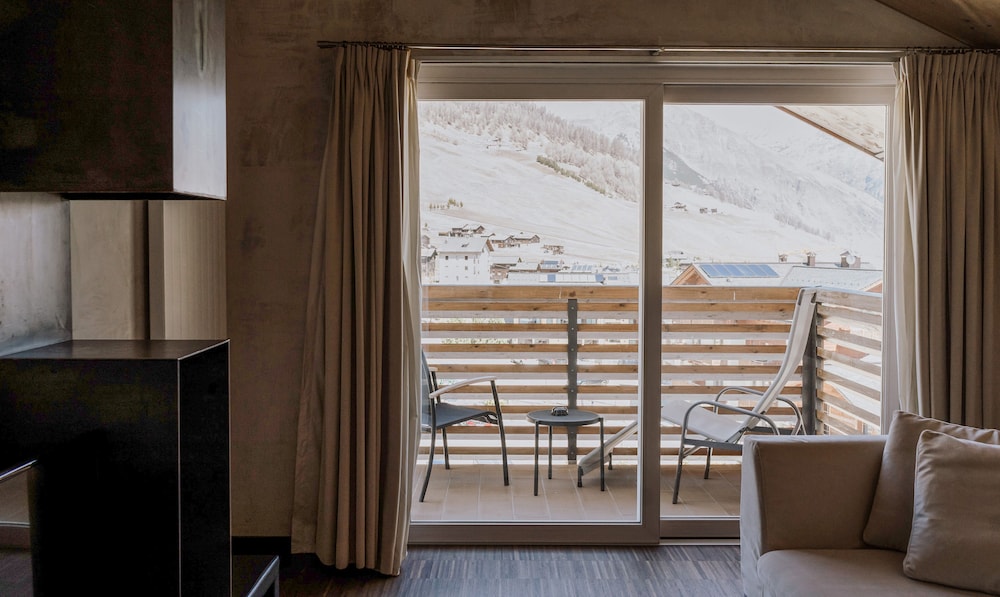 Exclusive Suite - Photo 5