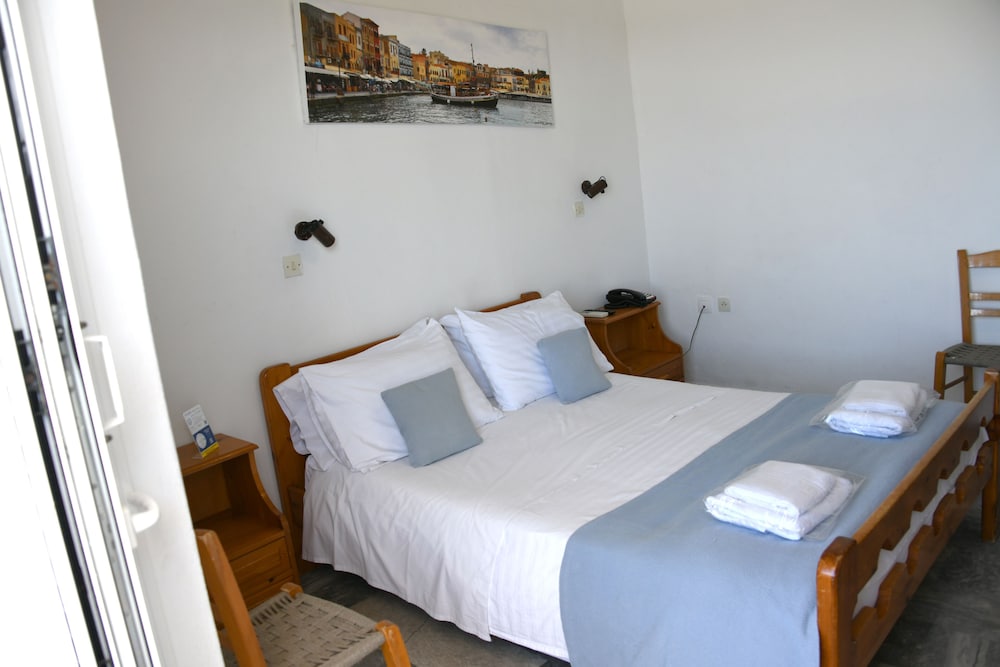 Double Room, Sea View thumbnail 5