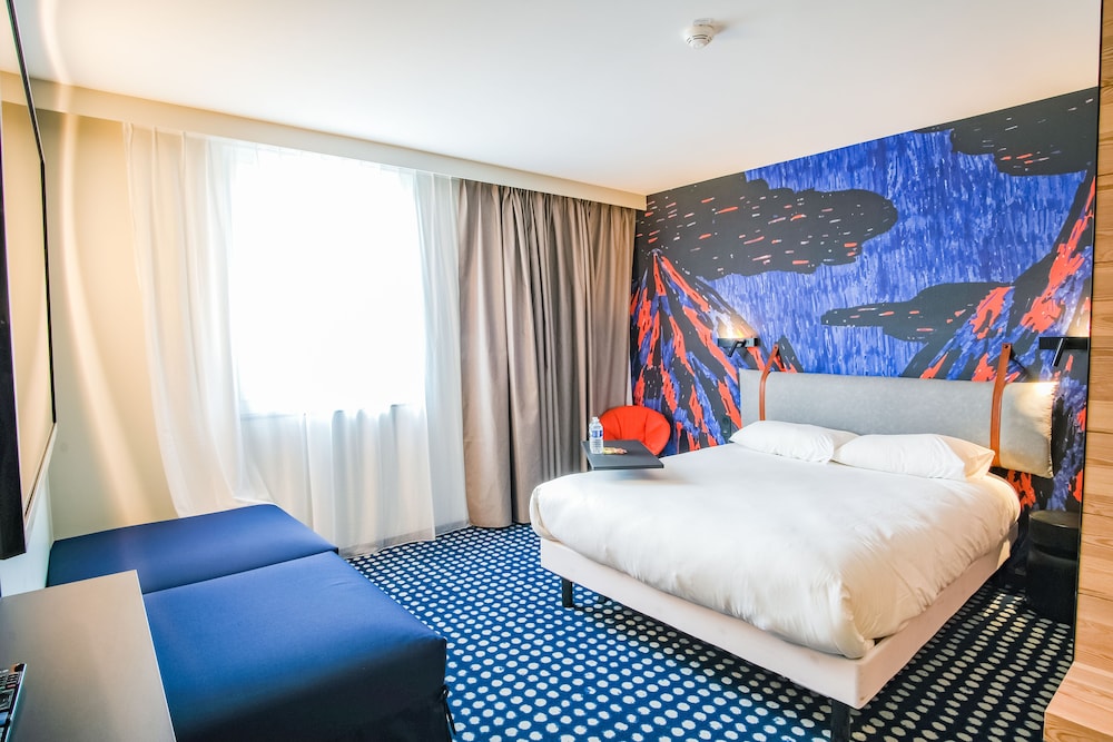 Family Room, Multiple Beds - Photo 1