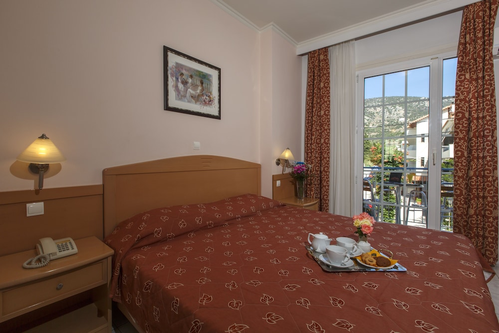 Standard Triple Room, City View (Building 1 & Building 2) - Photo 4