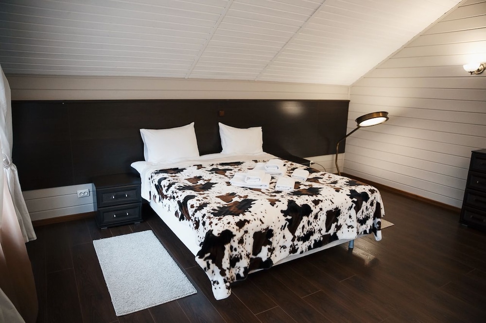 Cottage "Royal", 5 bedrooms photo 1