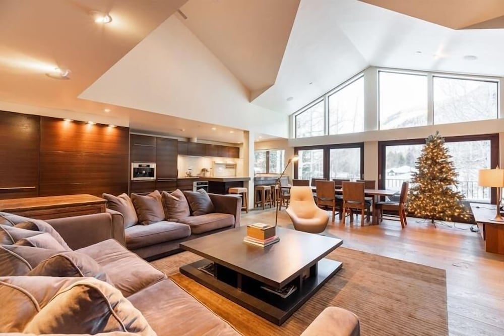 Condo, 4 Bedrooms