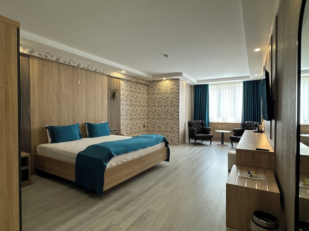 Royal Double Room
