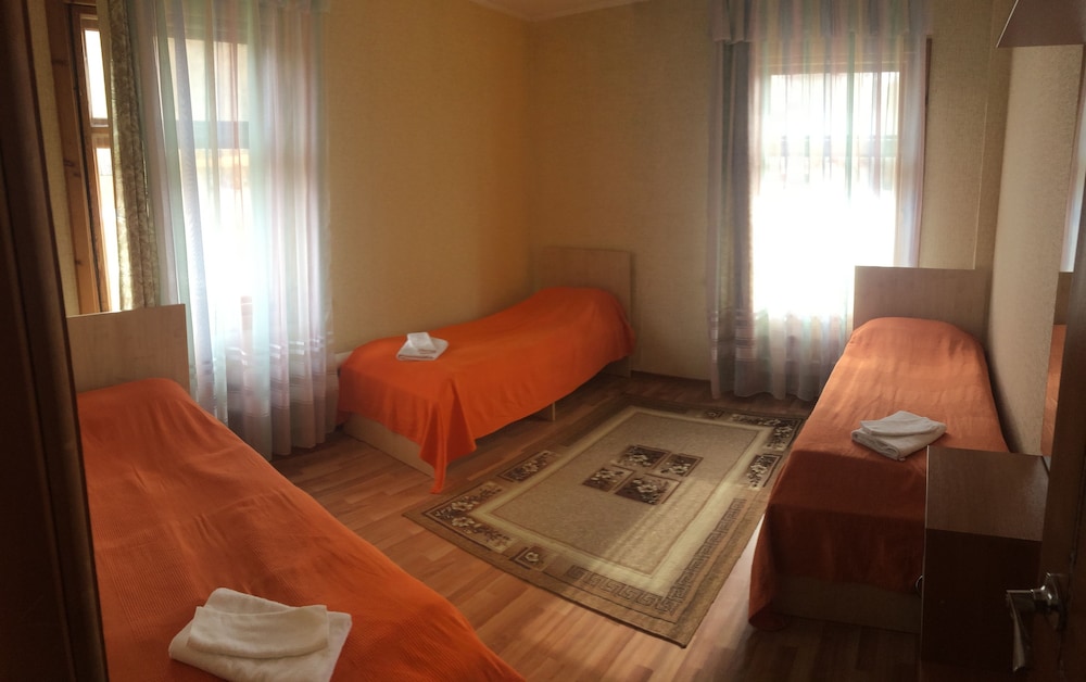 Bed In 3-Bed Mixed Dormitory Room