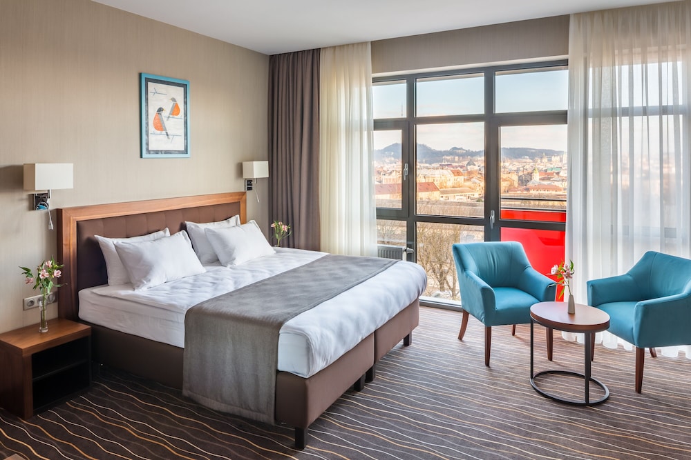 Deluxe Double or Twin Room, City View photo 1