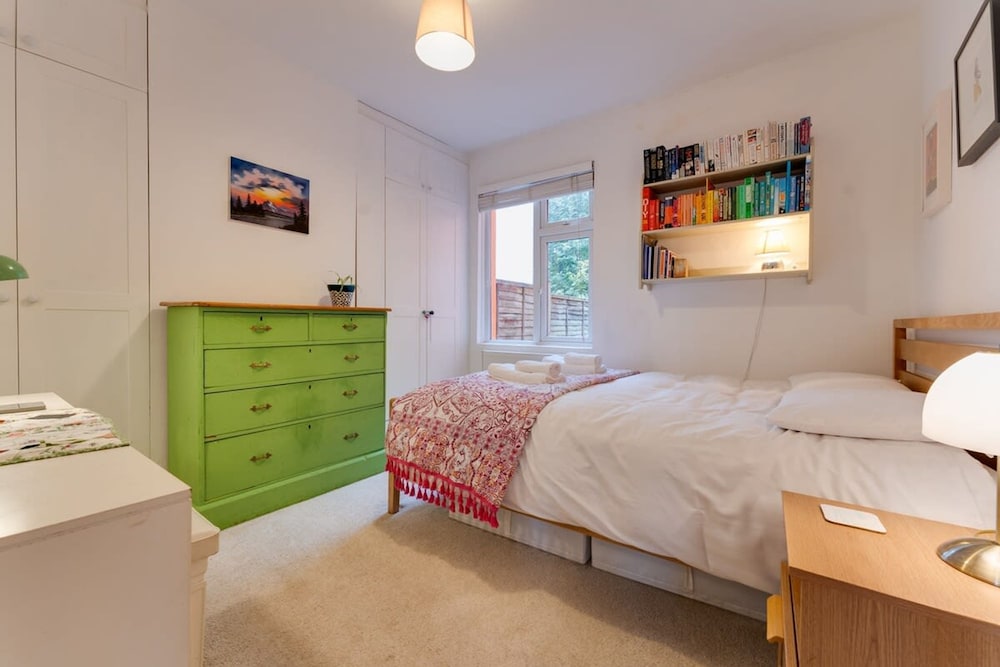 Apartment photo 3