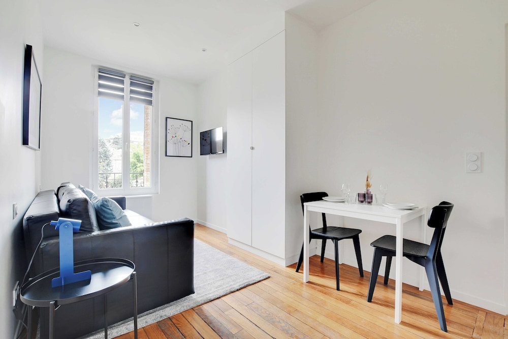 Apartment photo 3