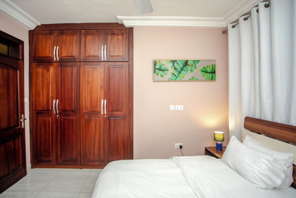 Luxury Apartment photo 2