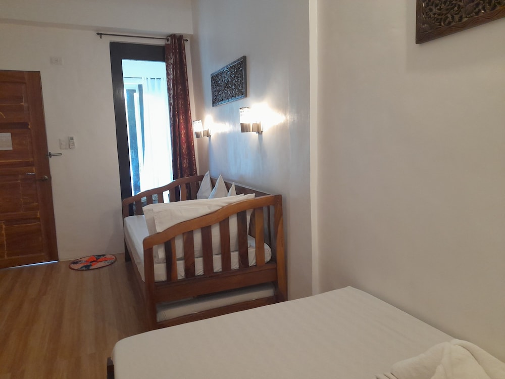 Deluxe Room, 1 Bedroom, Non Smoking, Beachfront photo 3