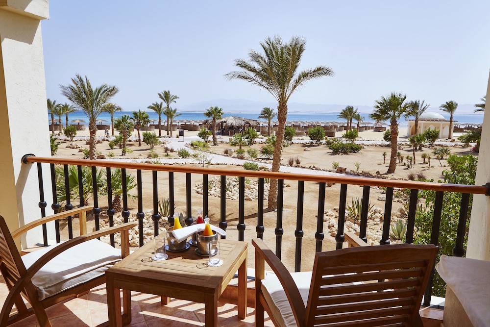 Superior Room, Sea View (Sea View Room) - Photo 7
