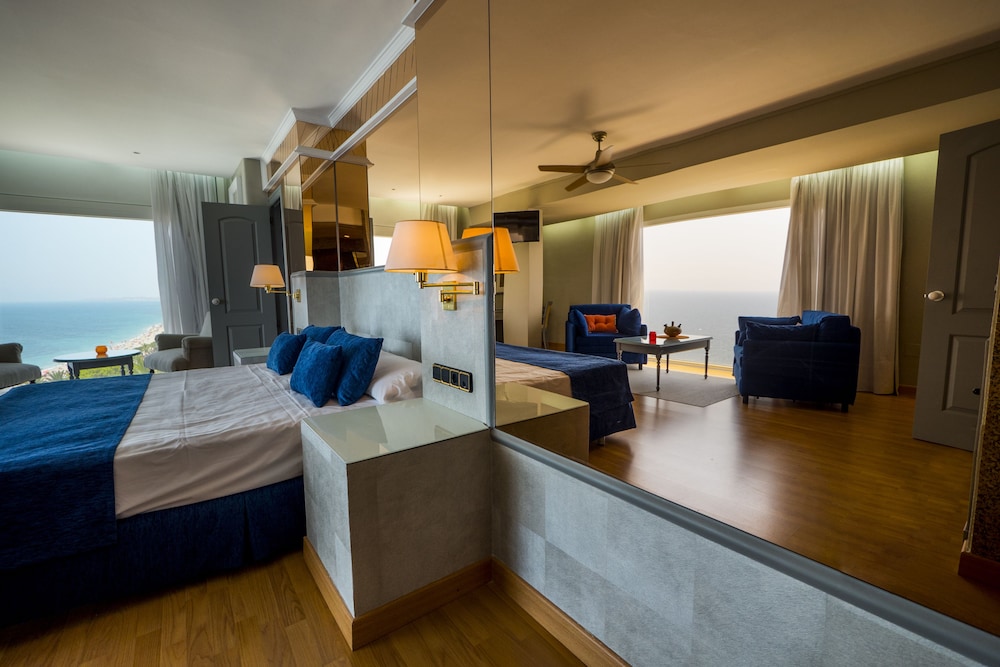 Junior Suite, Sea View photo 3