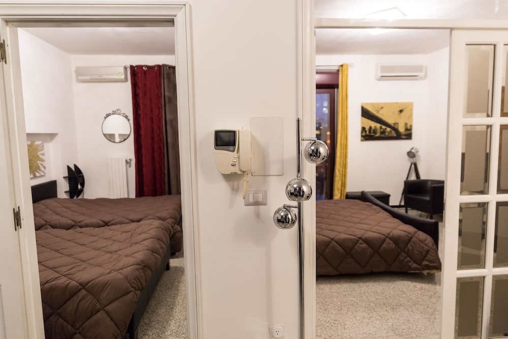 Quadruple Room, Park View photo 2