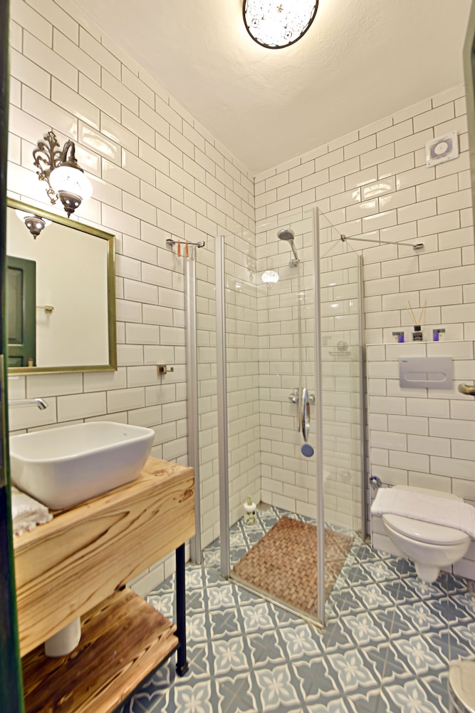 Standard Triple Room photo 2
