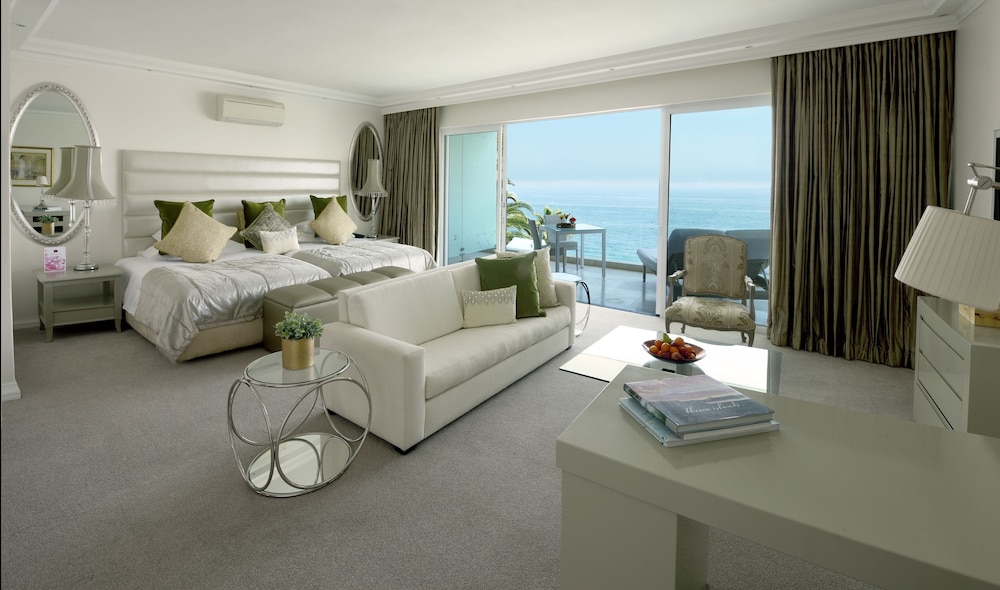 Superior Suite - Photo 4