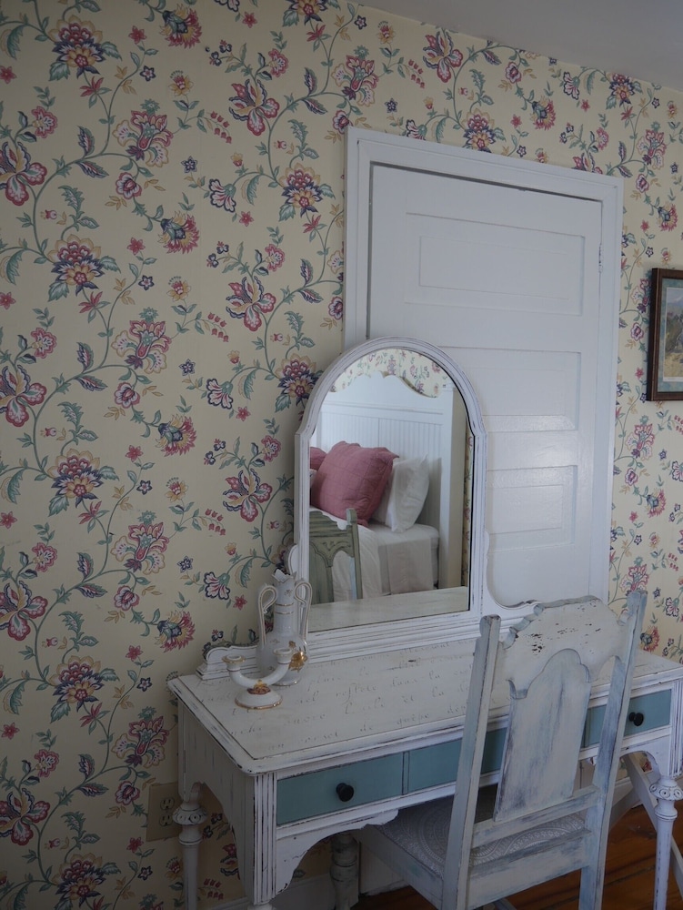 Classic Double Room, Ensuite (The GEORGE WHEATON Room) photo 3
