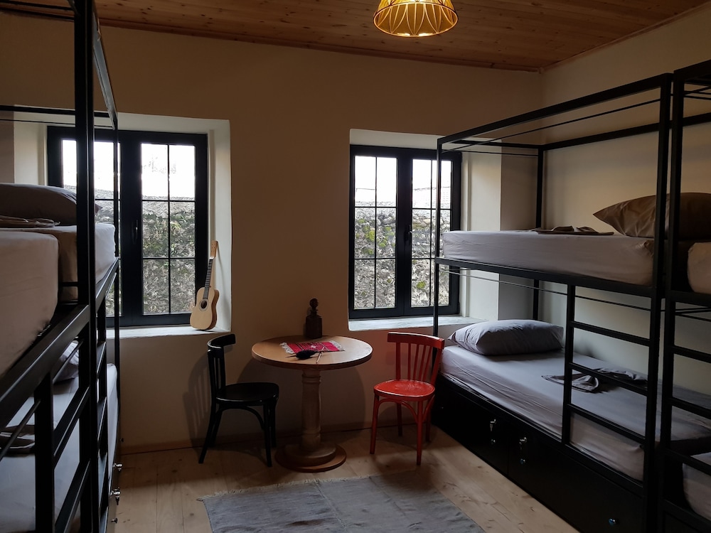 Standard Shared Dormitory, Mixed Dorm (8 Adults) - Courtyard View