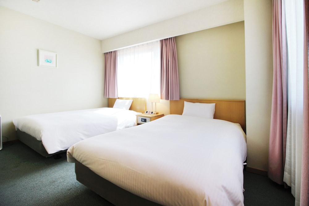 Twin Room B, Non Smoking [Contact hotel for parking] photo 2