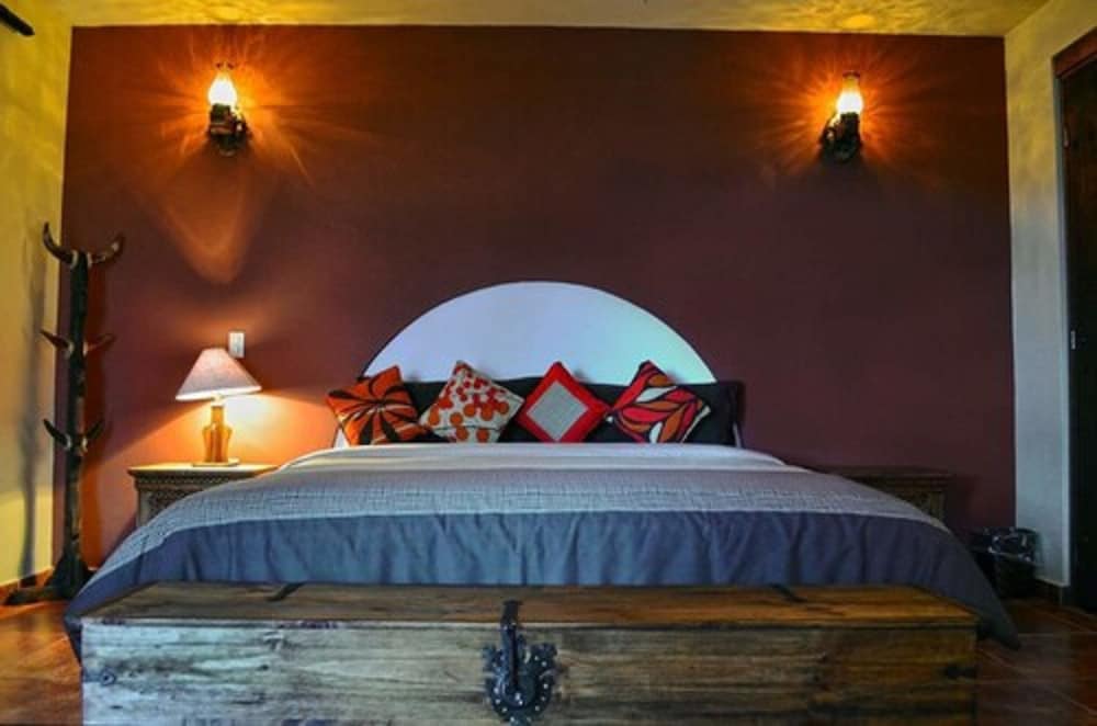 Room, 1 King Bed photo 2