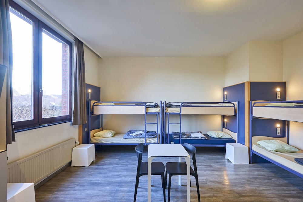 Room (Private 6 bed)