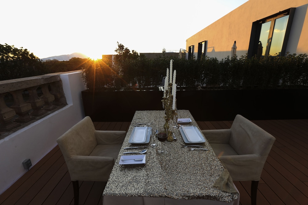 Suite - Photo 5
