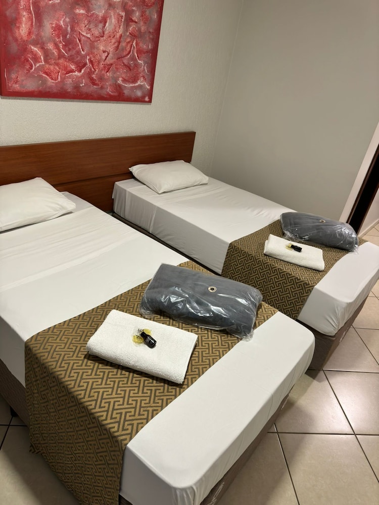 Standard Twin Room, 1 Bedroom, Non Smoking - Photo 1