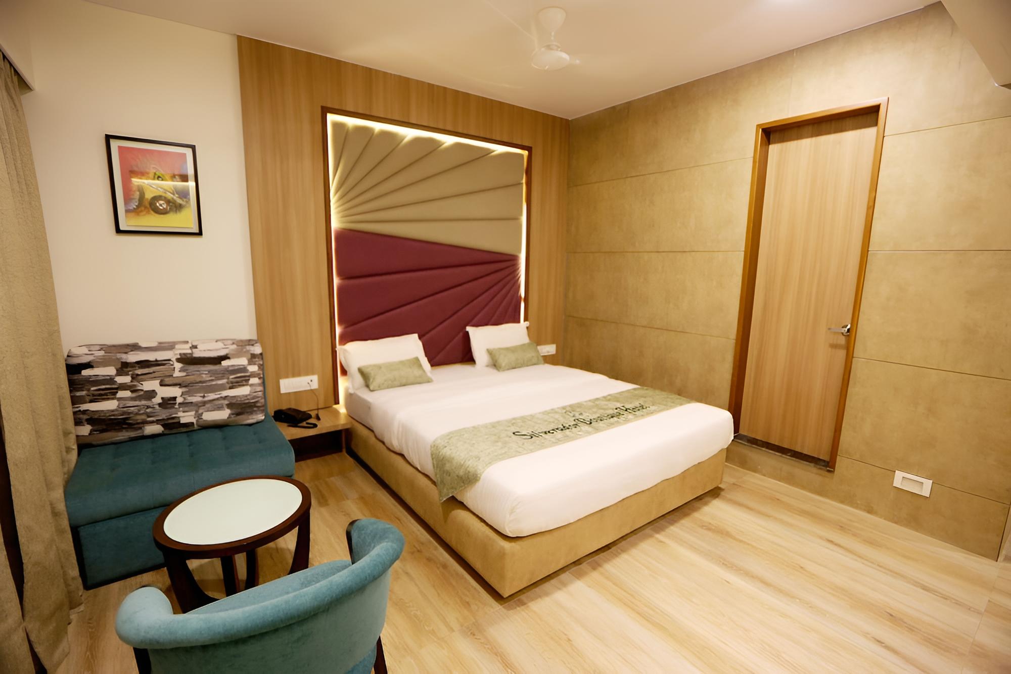 Deluxe Room - Photo 7