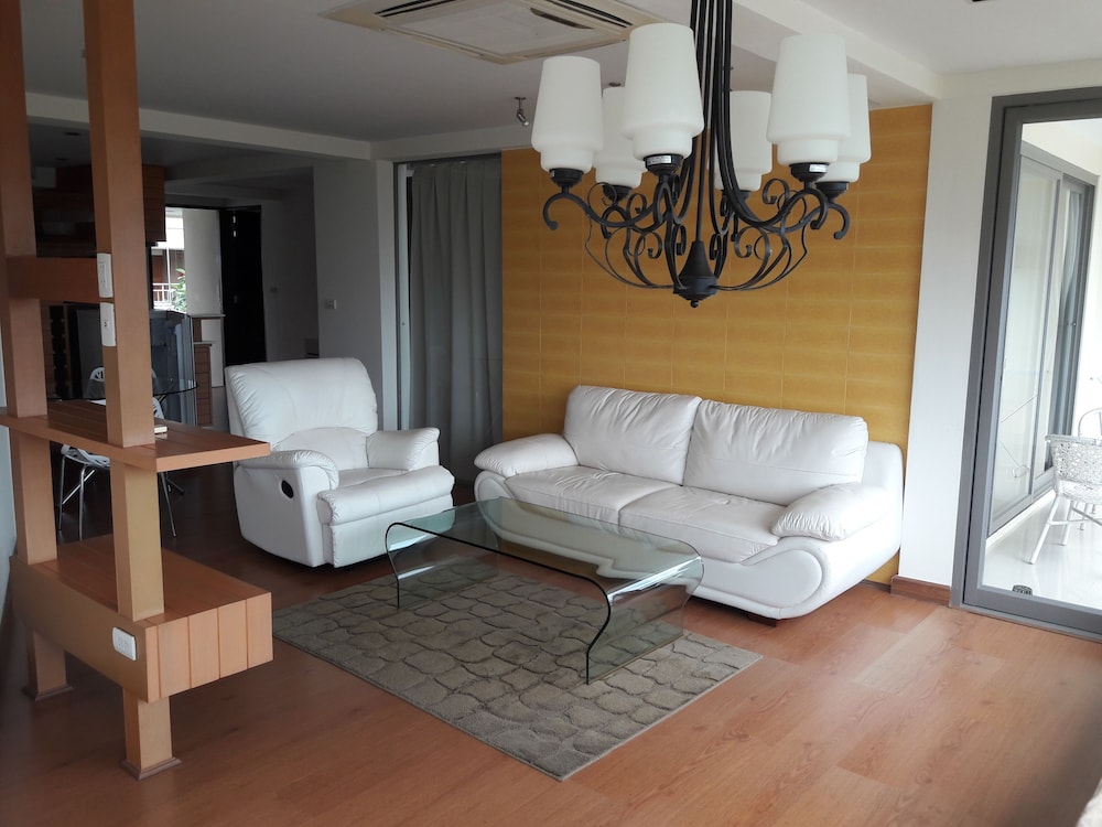 1 Bedroom Apartment, Lake View photo 1