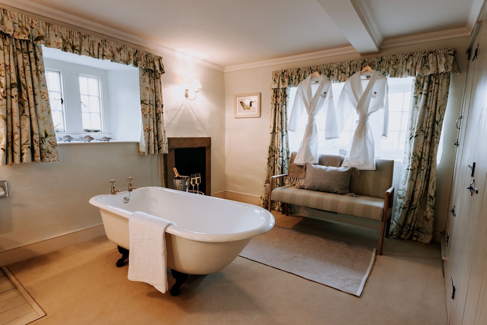 Low Swinton House photo 2