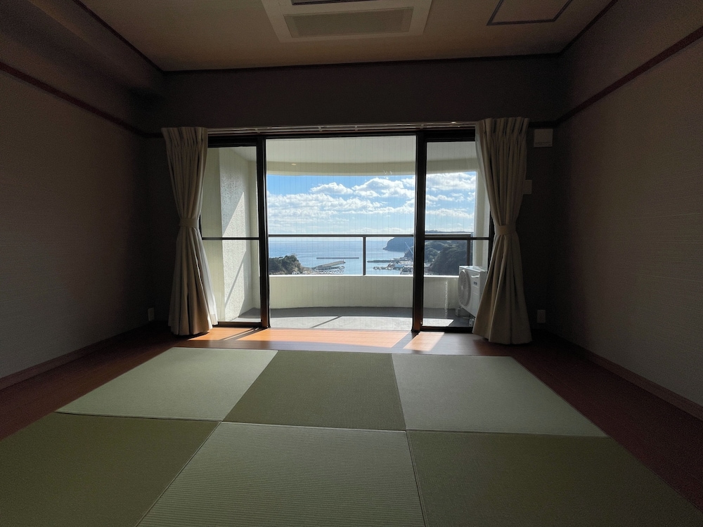 Room, Non Smoking, Ocean View (Sora) photo 3