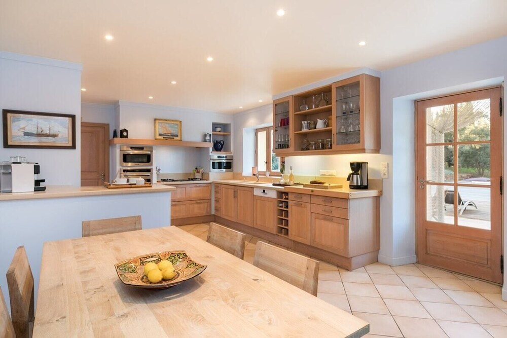 House, Ensuite (Privatisation ) photo 2