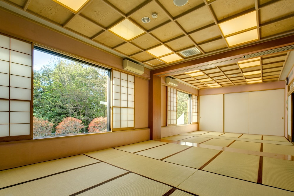 Japanese Style Room, 25 Tatami-mats photo 1
