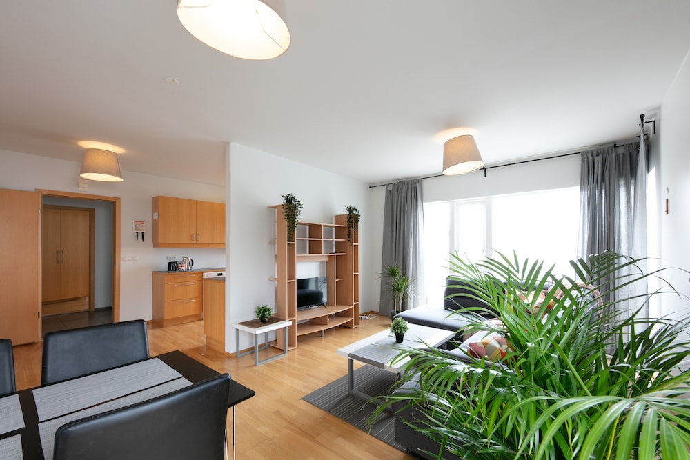 Summer Apartment