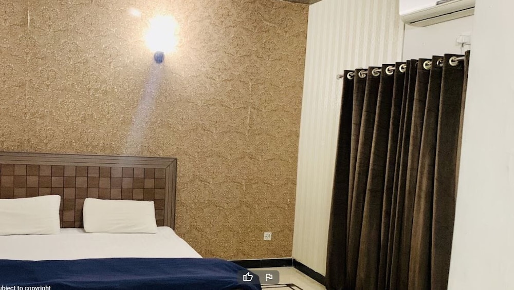 Deluxe Double Room photo 3